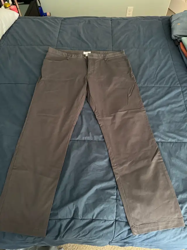 Men’s Calvin Klein Dark Grey Pants 36 x 30
