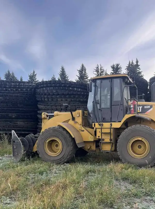 ♻️ FREE TIRE SIDEWALLS in Other Business & Industrial in Edmonton - Image 3