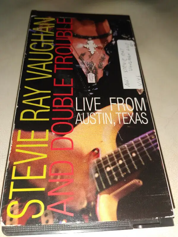 STEVIE RAY VAUGHAN AND DOUBLE TROUBLE ( 1995 IN AUSTIN TEXAS )628632604798731214