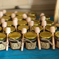 Honey jars as favours for every occasion