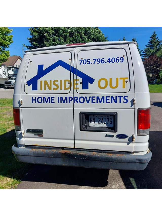 2013 Ford E250 Econoline Extended Cargo Van in Cars & Trucks in Barrie - Image 2