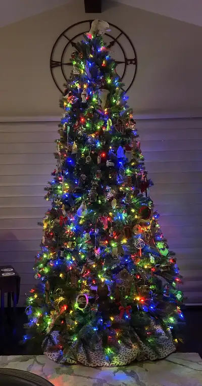 Christmas tree - 9 foot fully lighted, View more