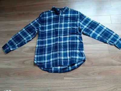 In Great Condition! Only been worn a few Times. Original Weather Proof Vintage Flannel Shirt. Size:...