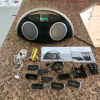 iPod Classic 6th Generation  & Harman Kardon Go+Play Speakers, View more