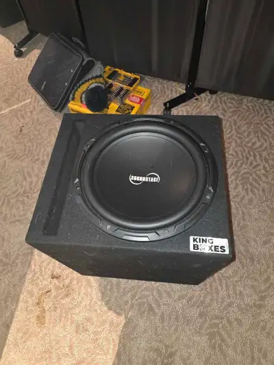 SSW12D4 Soundstage 12" Subwoofer in a ported enclosure. Used for 10 hours, still in break in stage....