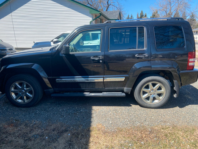 2008 Jeep Liberty Limited (As Is) in Cars & Trucks in Thunder Bay - Image 3