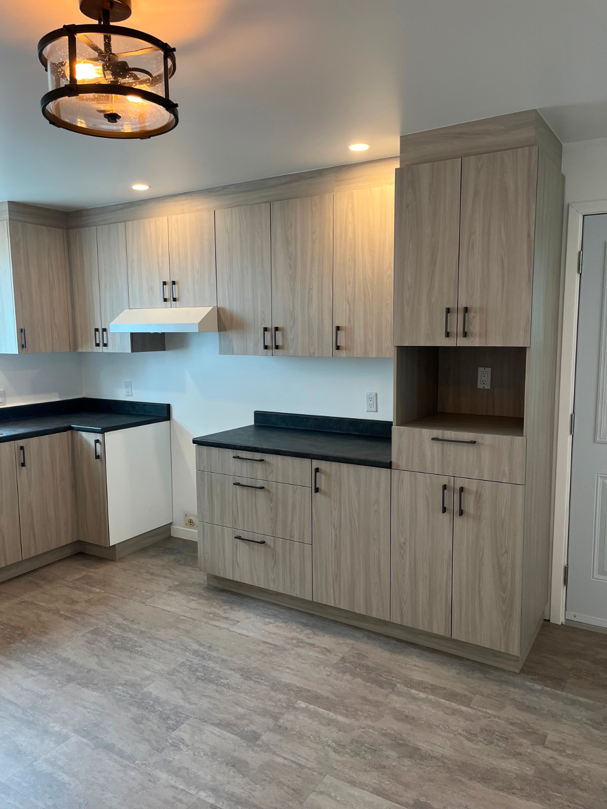 Logement 5 1/2, renové au 1ier étage d'un triplex a Granby — photo 1