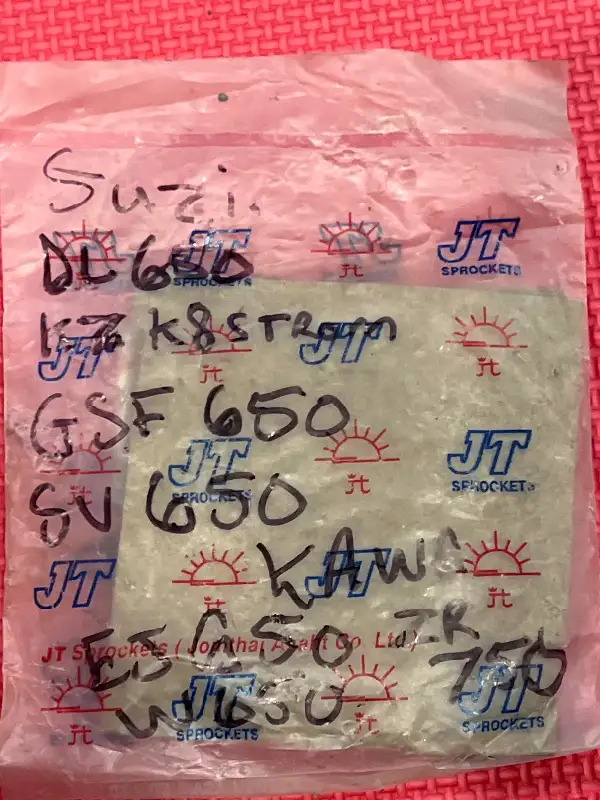 Cagiva 650 Suzuki K8 Kawasaki 750 Front Sprocket 525 JTF520.15 t in Other in Barrie - Image 6