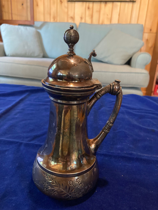 Gorgeous Antique Silver Plate Syrup Jug Meriden B Co REDUCED! in Arts & Collectibles in Pembroke
