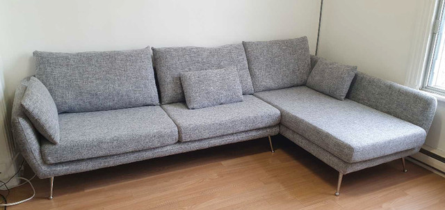 Canapé/sofa sectionnel  dans Sofas et futons  à Ville de Montréal