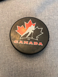 Team Canada Puck