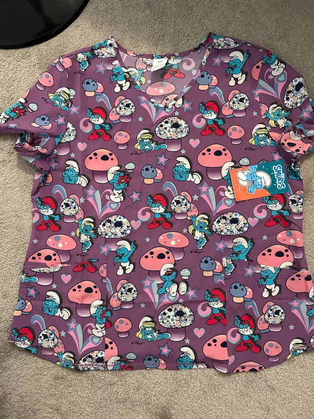 Smurfs Print Scrub Top in Women's - Tops & Outerwear in Calgary - Image 2
