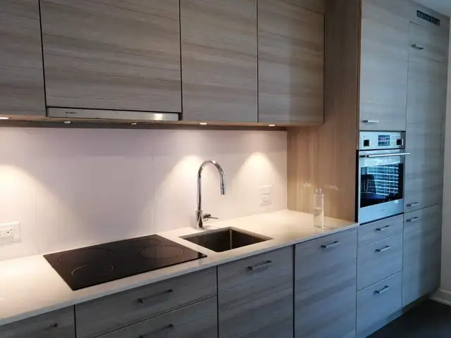 Affordable sublet DT studio close McGill & Concordia in Long Term Rentals in City of Montréal - Image 5