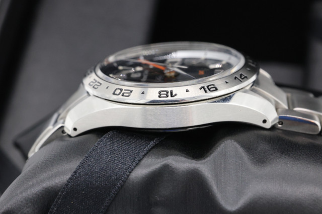 Grand Seiko Sport GMT Quartz Like New 39mm dans Bijoux et montres  à Calgary - Image 3