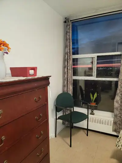 Room For Rent