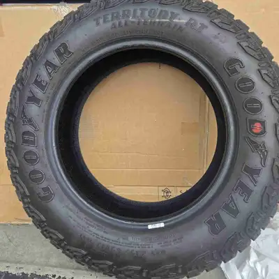 New takeoff 2025 ford bronco sport badlands sasquatch . Goodyear territory all terrain rt ..235 65 1...