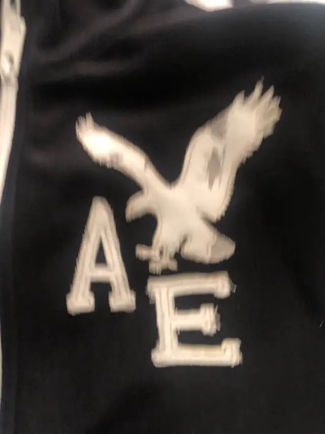 American Eagle XL Men’s Full Zip Jacket in Men's in Calgary - Image 4