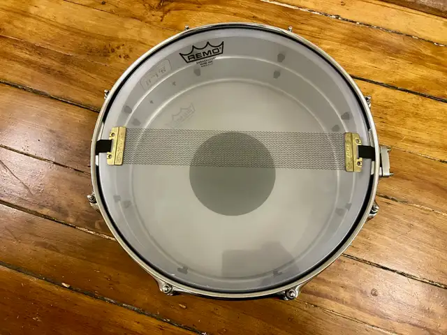 Tama SLP Classic Dry Aluminum 14x5.5 Snare Drum in Drums & Percussion in City of Toronto - Image 7