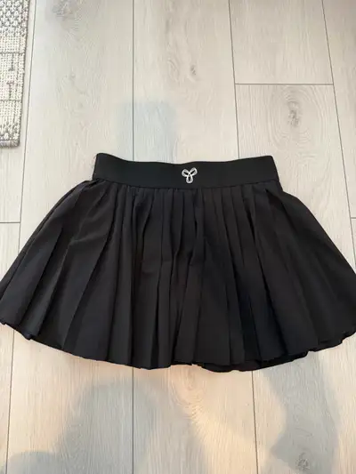 Aritzia TNA tennis skirt, View more