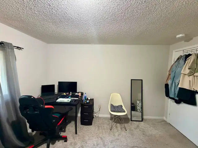 Private big room for rent in Scarborough  in Room Rentals & Roommates in City of Toronto - Image 6