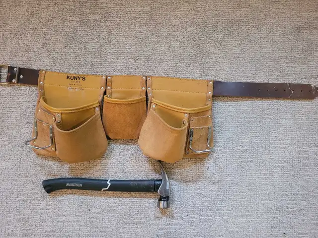 hammer and pouch  in Hand Tools in Ottawa - Image 3