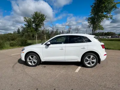 Luxury 2.0 TFSI quattro Progressiv S tronic Beautiful condition, like new, only 49,000 km. * Remote...