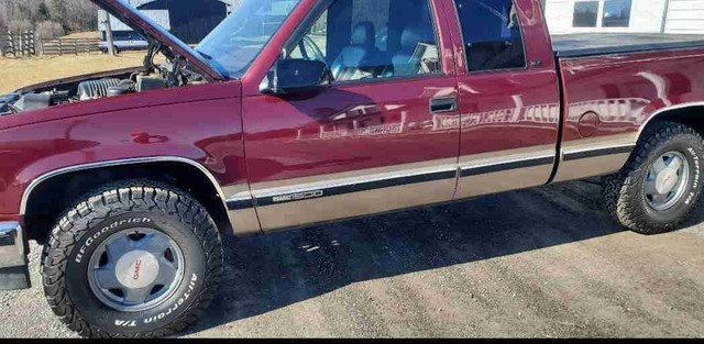 1996 GMC SIERRA SLT Z71 4X4 in Cars & Trucks in Ottawa