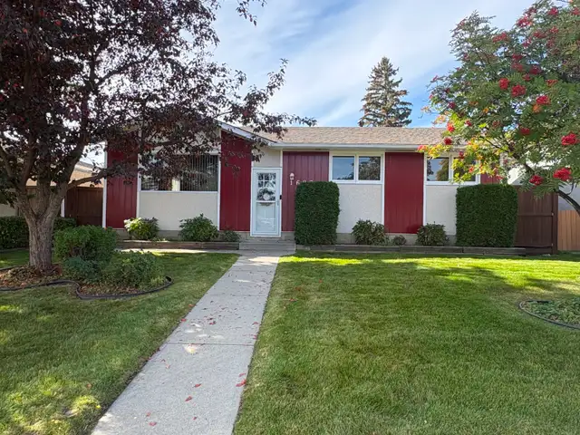 Perfect Family Home for sale! Radisson Heights SE