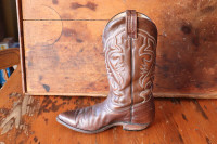 Vintage Single Cowboy Boot For Display - Great For Dried Flowers