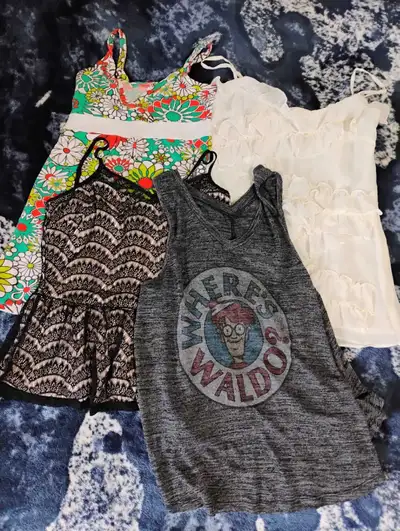 lot de vêtements d'été pour femmes , View more
