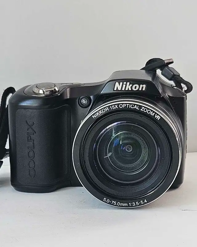 Nikon CoolPix L-100 10-MPDigital Camara - pls. Read Description 63234753761923121