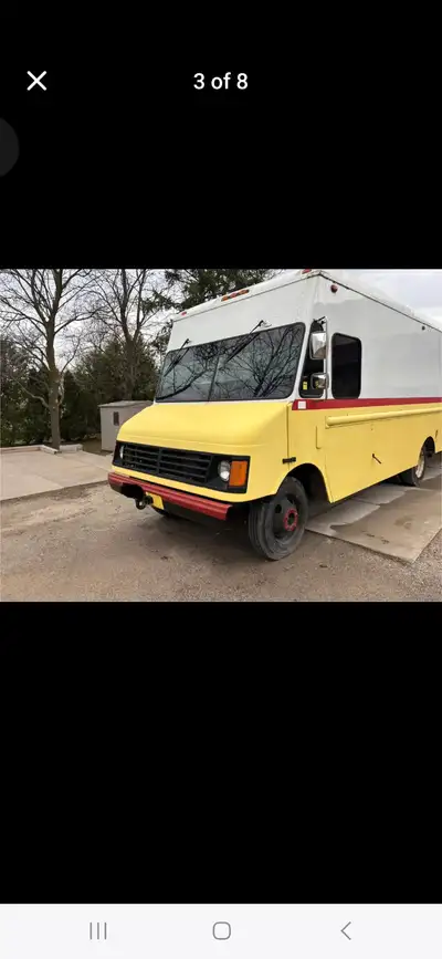 1997 Chevy P30 stepvan with rebuilt diesel with only 17000KLM.on it.In very good shape a must see to...