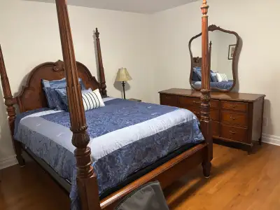 A warm welcome to you in this lovely and beautiful Master Bedroom in Avalon.