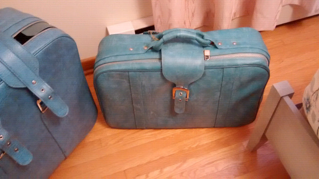 Vintage Vinyl Suitcases in Other in St. Catharines - Image 4