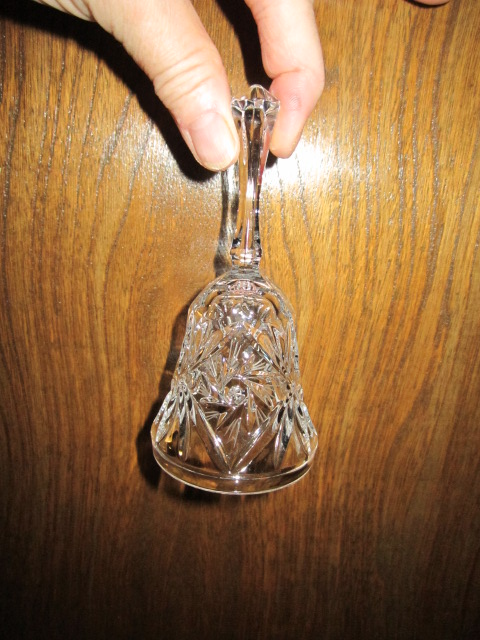 Pinwheel crystal bell63735878611713122