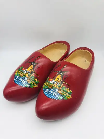 vintage Dutch clogs handpainted, View more