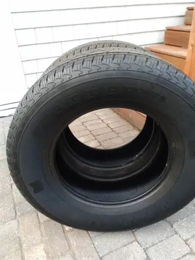 7/32 Good Shape Pair