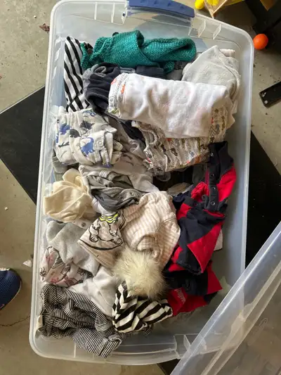 Premature baby clothes - free, View more