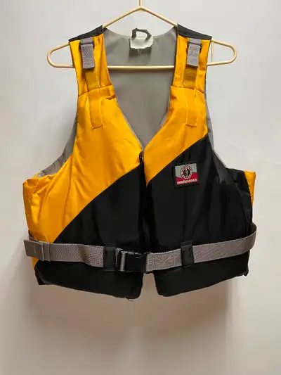 Mustang Survival Life Vest (PFD) - Men’s Large/X-Large, View more