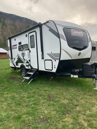 2022 Coleman Rubicon 1628 BH Coleman has a long history in the camping industry, a name that is trus...