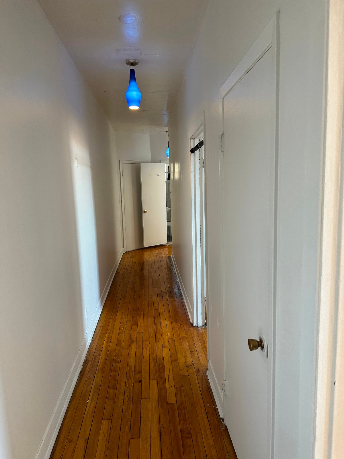 4610 Queen Mary Road — photo 3