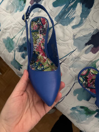 Women fioni blue high heels size 7,5