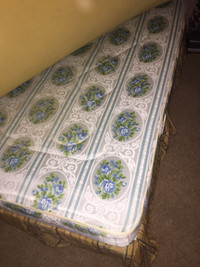 Vintage double mattress and box spring. I can deliver