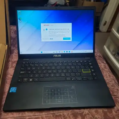 Asus laptop l410m Intel cel 14" 4gb 64gb great  light laptop. W1, View more