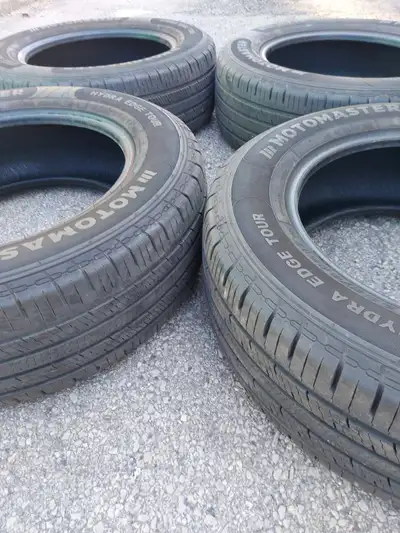 Selling a matching set (4) tires Motomaster hydra edge tour all season tires. Tires were purchased n...