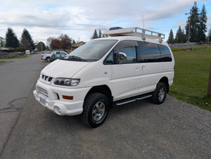 2000 Mitsubishi Delica L400 Exceed