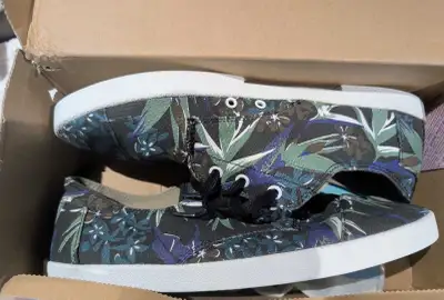 Brand new pair of Toms size 10, View more