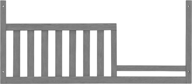 Oxford Baby Weston Crib to Toddler Bed Guard Rail Conversion Kit in Cribs in Markham / York Region