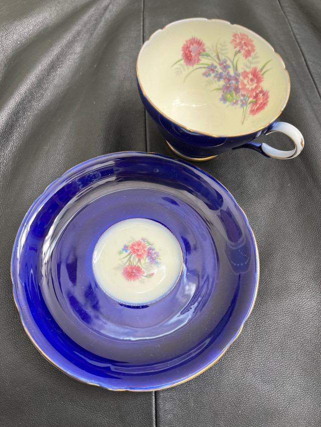 Fine Bone China Tea cup and saucer in Kitchen & Dining Wares in Edmonton - Image 2