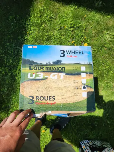 Tour Mission U3-GT 3 wheel Golf Cart. BRAND NEW! Paid 230$ +tx TOUR MISSION U3-GT CHARIOT DE GOAL 3...